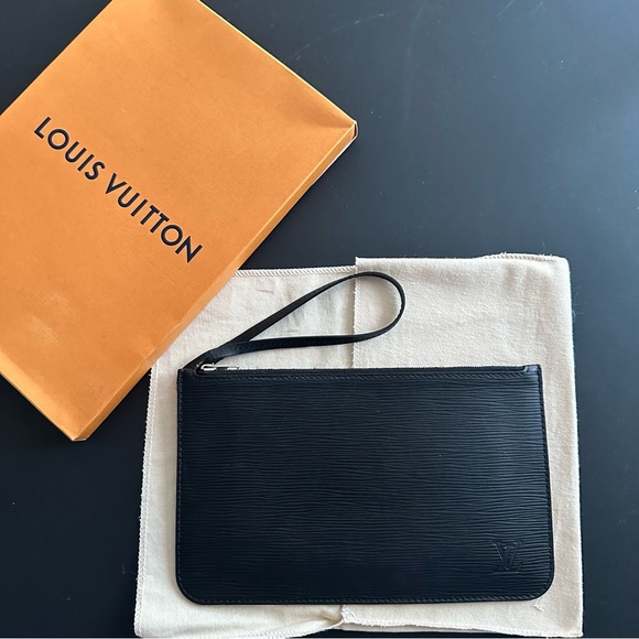 Louis Vuitton Handbags - LV Epi Neverfull Pouchette